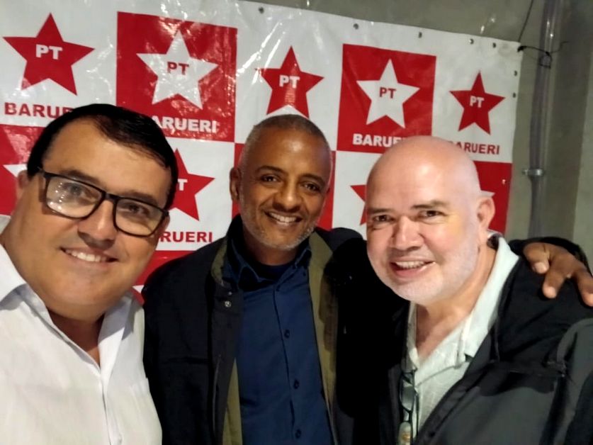 Retorno marcante: ex-secretário estadual de Combate ao Racismo do PT, Rubinho Raízes é celebrado durante festa do partido