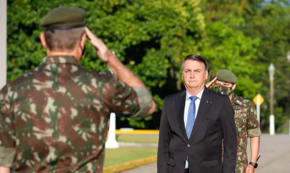 Coronel insufla seguidores extremistas a defender Bolsonaro de golpe imaginário 