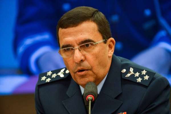 Revelações explosivas: comandante do Exército ameaçou prender Bolsonaro